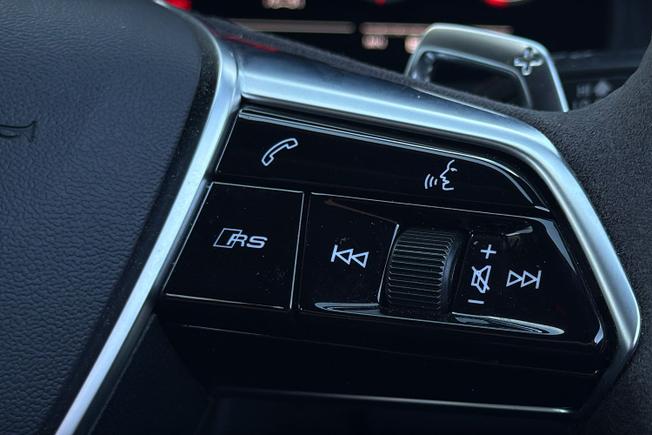 AUDI Rs6 Avant Photo 17
