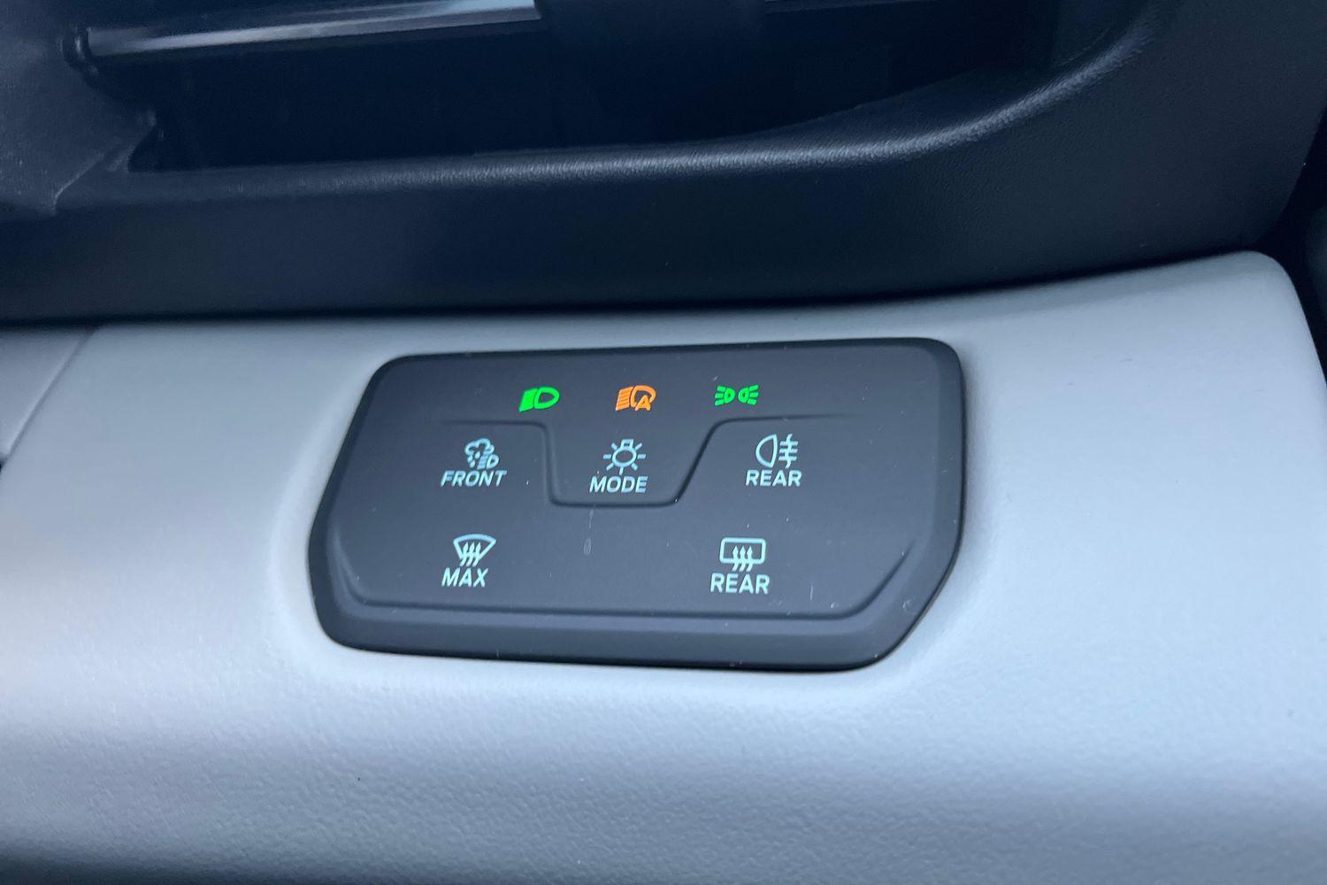 Ford Explorer Photo 32