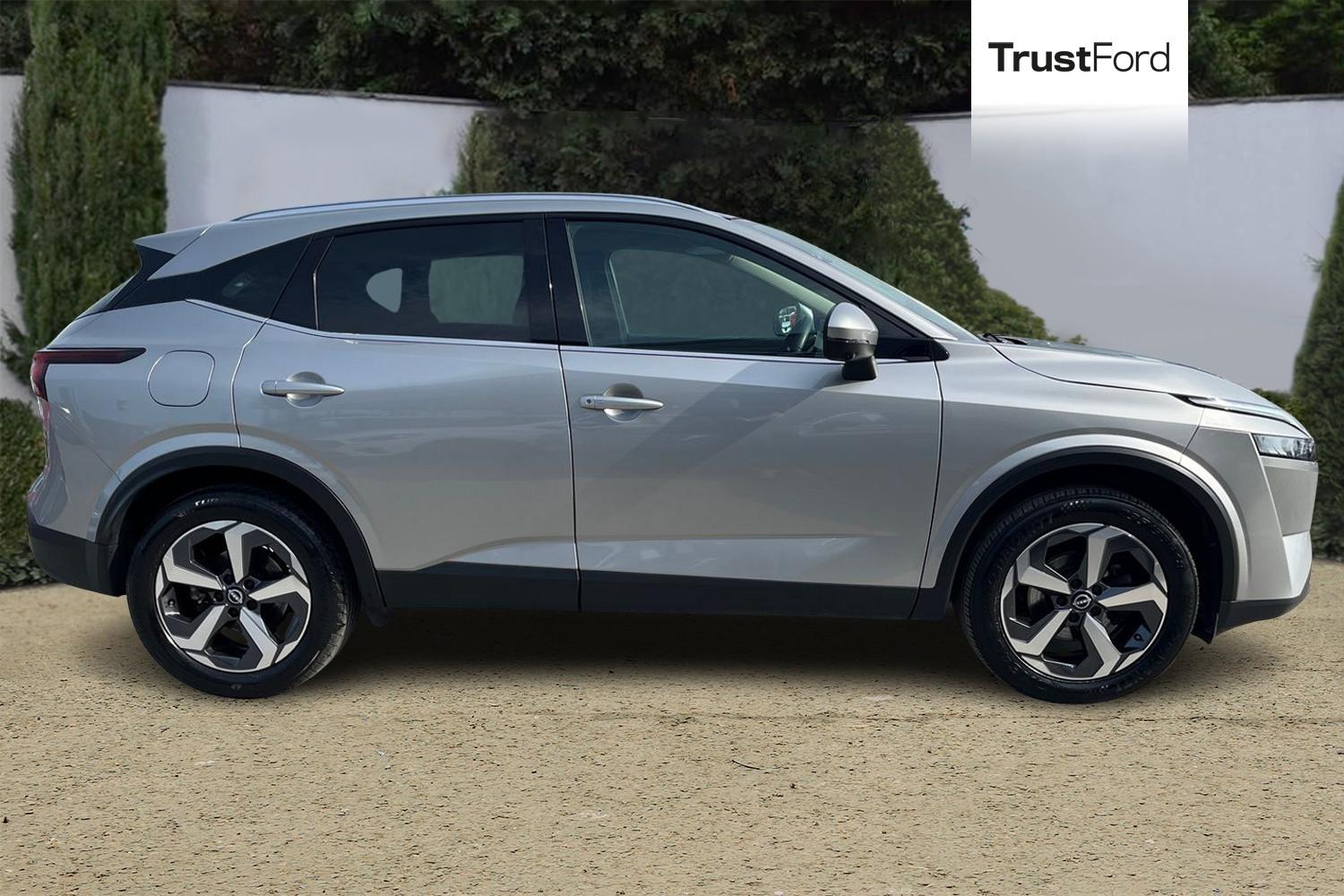 Nissan QASHQAI Photo 2