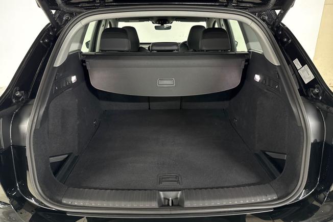 Audi Q6 e-tron Photo 12