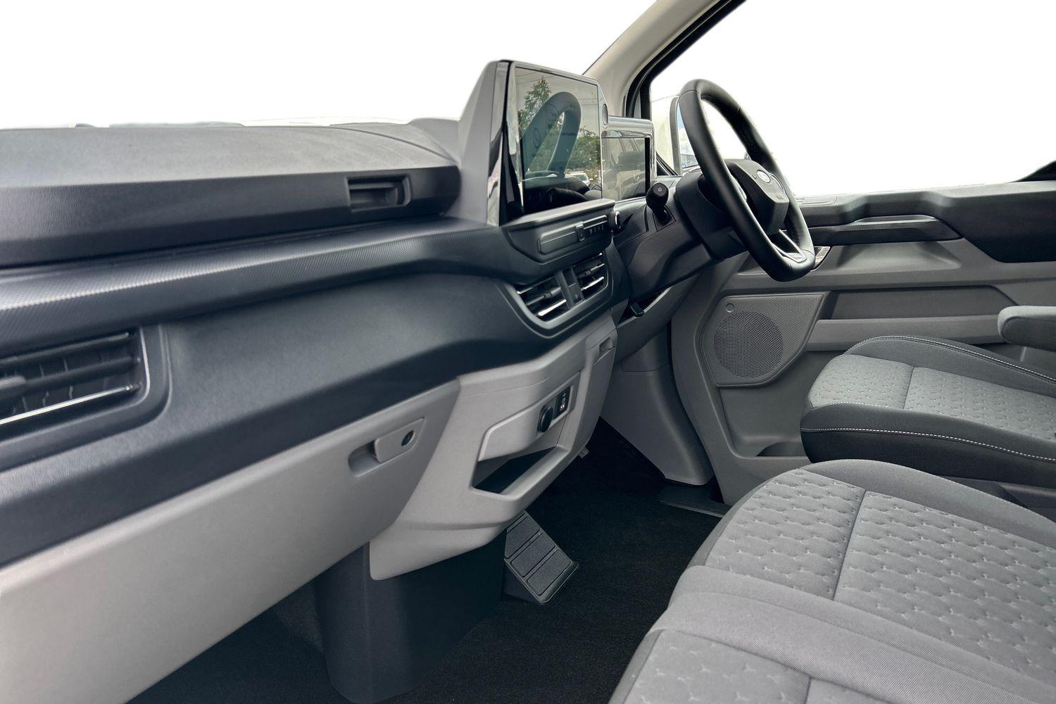 Ford TRANSIT CUSTOM Photo 3