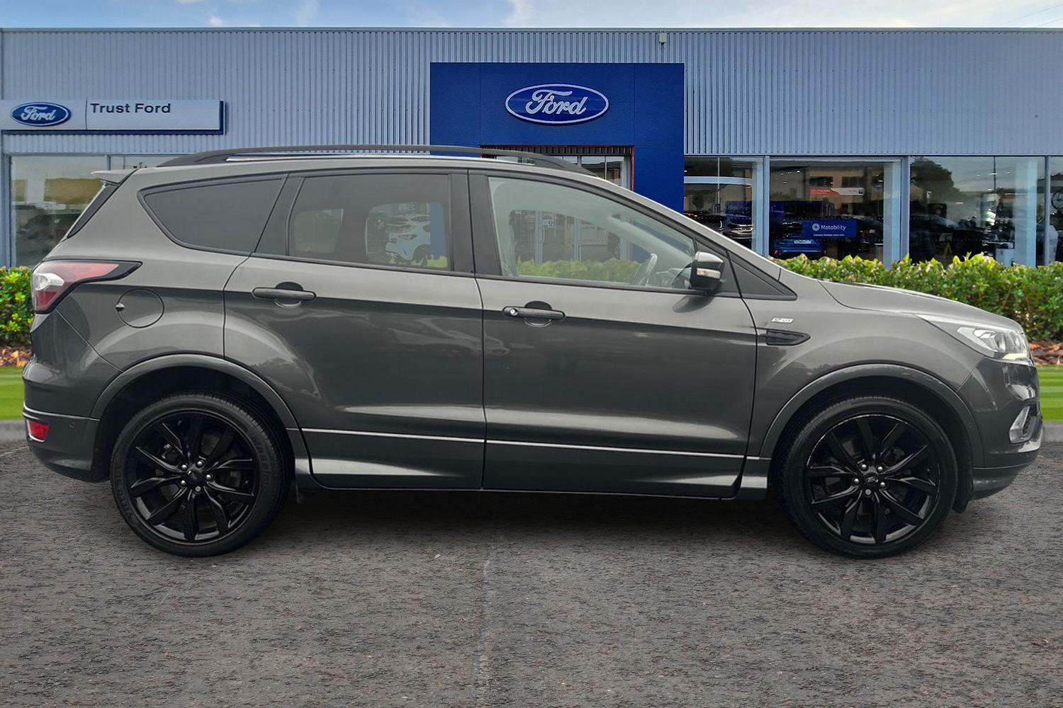 Ford KUGA Photo 2