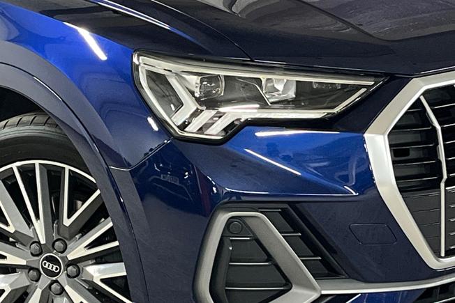 Audi Q3 Photo 19