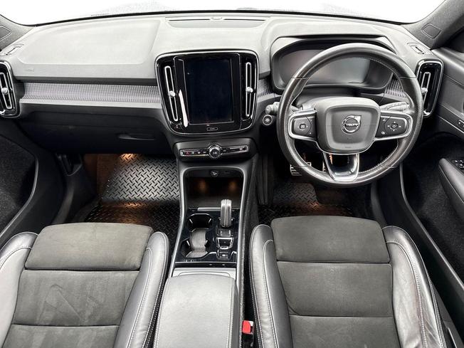 VOLVO Xc40 Photo 10