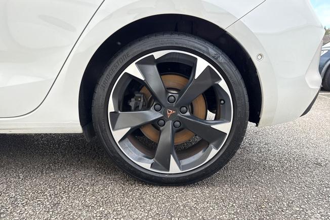 CUPRA Leon Photo 24