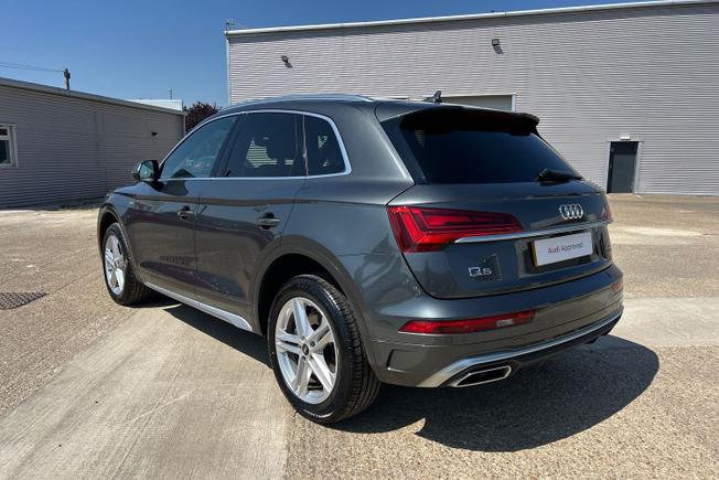 AUDI Q5 Photo 23