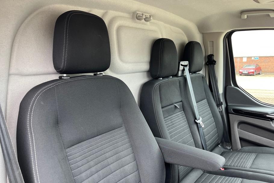Used Ford TRANSIT CUSTOM LB73AZF 31