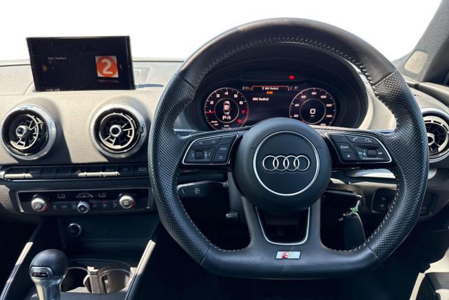 AUDI A3 Photo 11