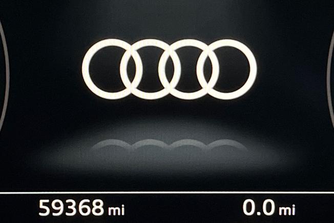 AUDI Q3 Photo 15