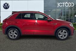 Volkswagen T-Roc Photo 4
