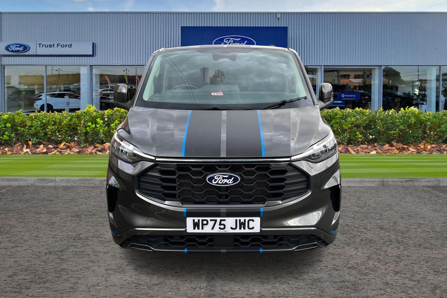 Ford TRANSIT CUSTOM Photo 11