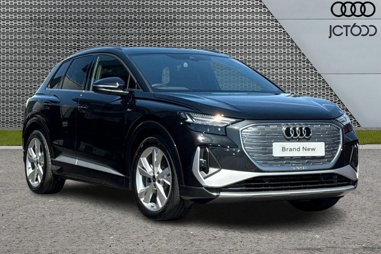 Used AUDI  Q4