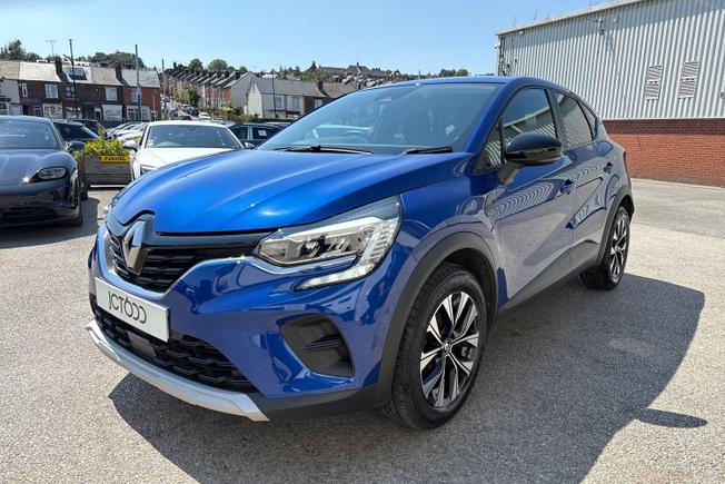 RENAULT Captur Photo 28