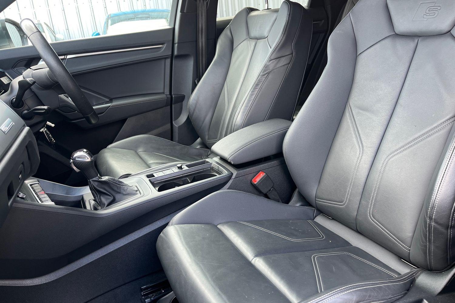 Audi Q3 Photo 18