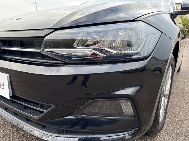 VOLKSWAGEN Polo Photo 19