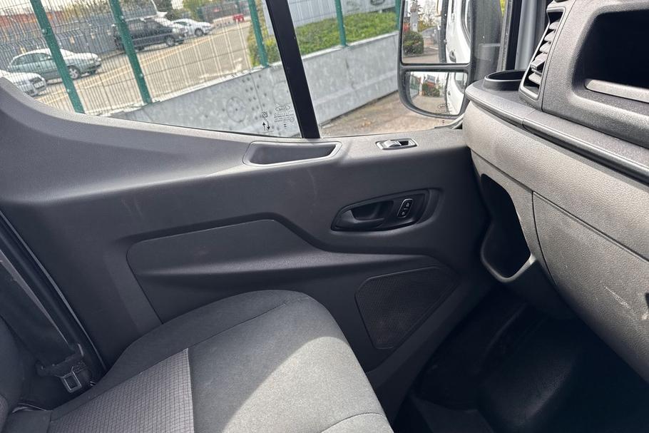 Used FORD TRANSIT ML73UCP 39