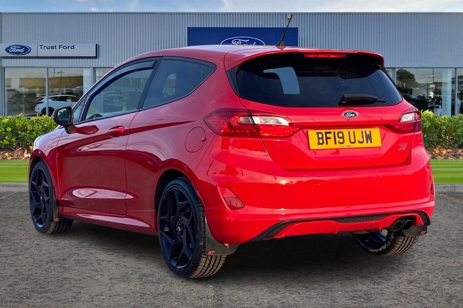 Ford Fiesta Photo autoimg-d28061da5860856eab2bf071983fc62deca66903.jpg