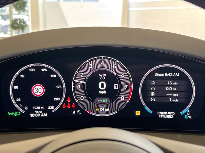 PORSCHE Panamera Photo 16