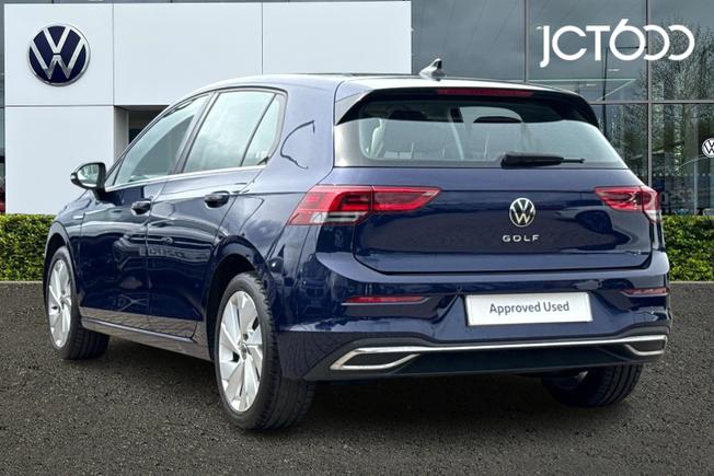 VOLKSWAGEN Golf Photo 3