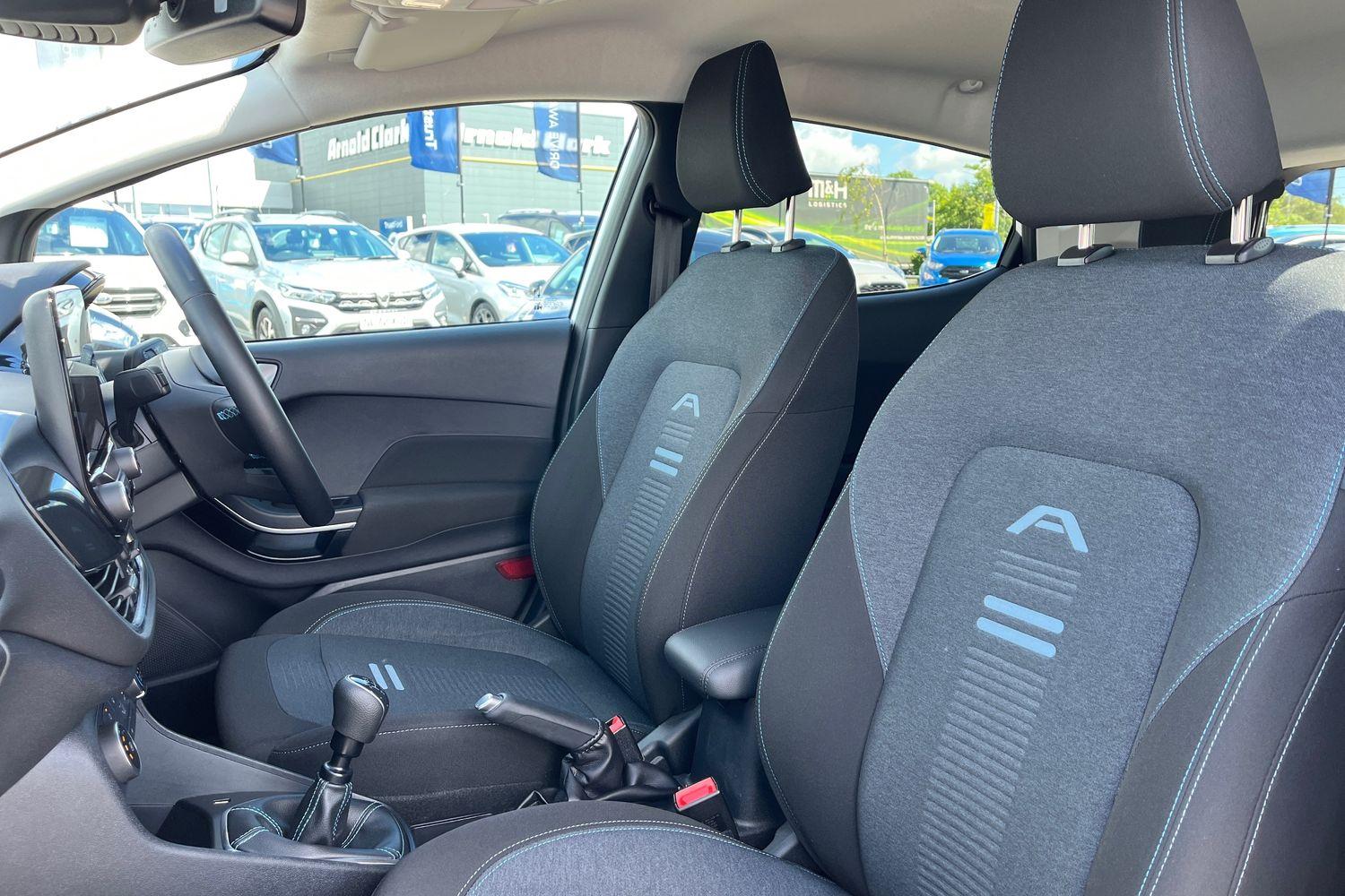 Ford Fiesta Photo 18