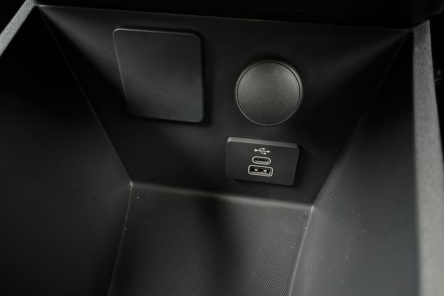 Used FORD TRANSIT COURIER SB75LPY 24