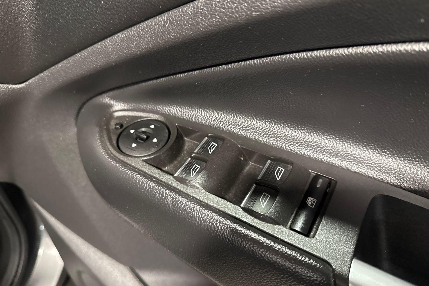 Ford KUGA Photo 15