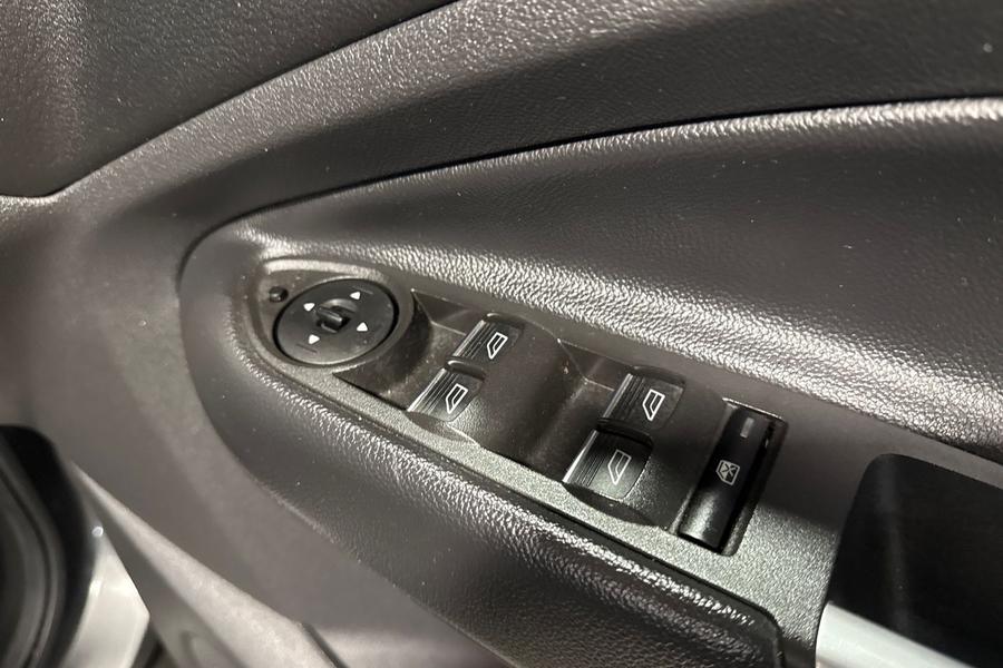 Ford KUGA Photo autoimg-d290d225c6e909f05724d940c01fca881f67624b.jpg