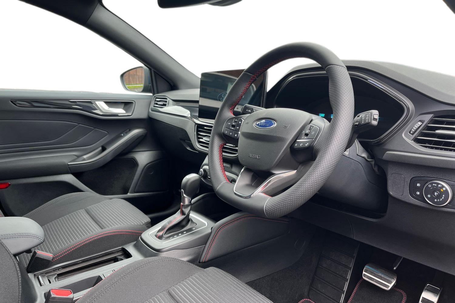 Ford Focus Photo 8