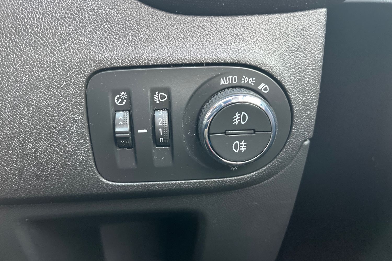 Vauxhall CROSSLAND X Photo 28