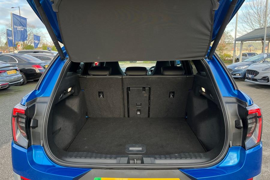 Ford Explorer Photo autoimg-d29c52923d6e31fd68d250341bc138858f777055.jpg