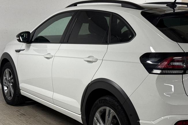 VOLKSWAGEN Taigo Photo 26