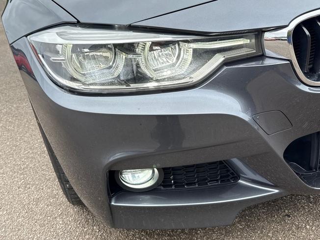 BMW 3 Series Photo 31