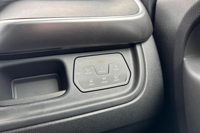 VOLKSWAGEN Id. Buzz Photo 32