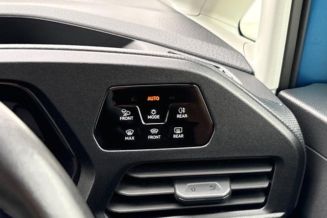 VOLKSWAGEN Caddy Photo 24