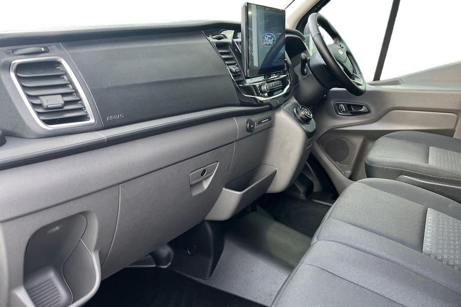 Used Ford E-TRANSIT 4