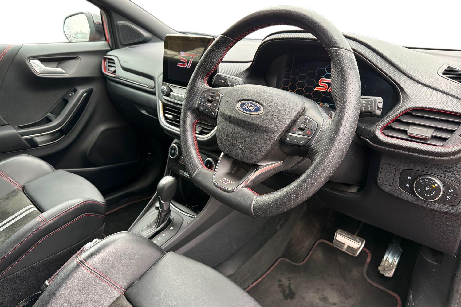 Ford PUMA Photo 8