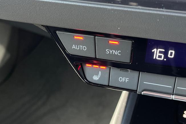 Audi Q4 e-tron Photo 38