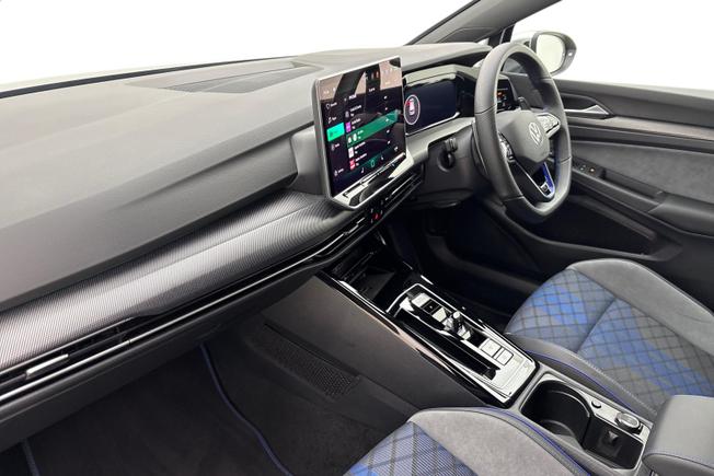 VOLKSWAGEN Golf Photo 2
