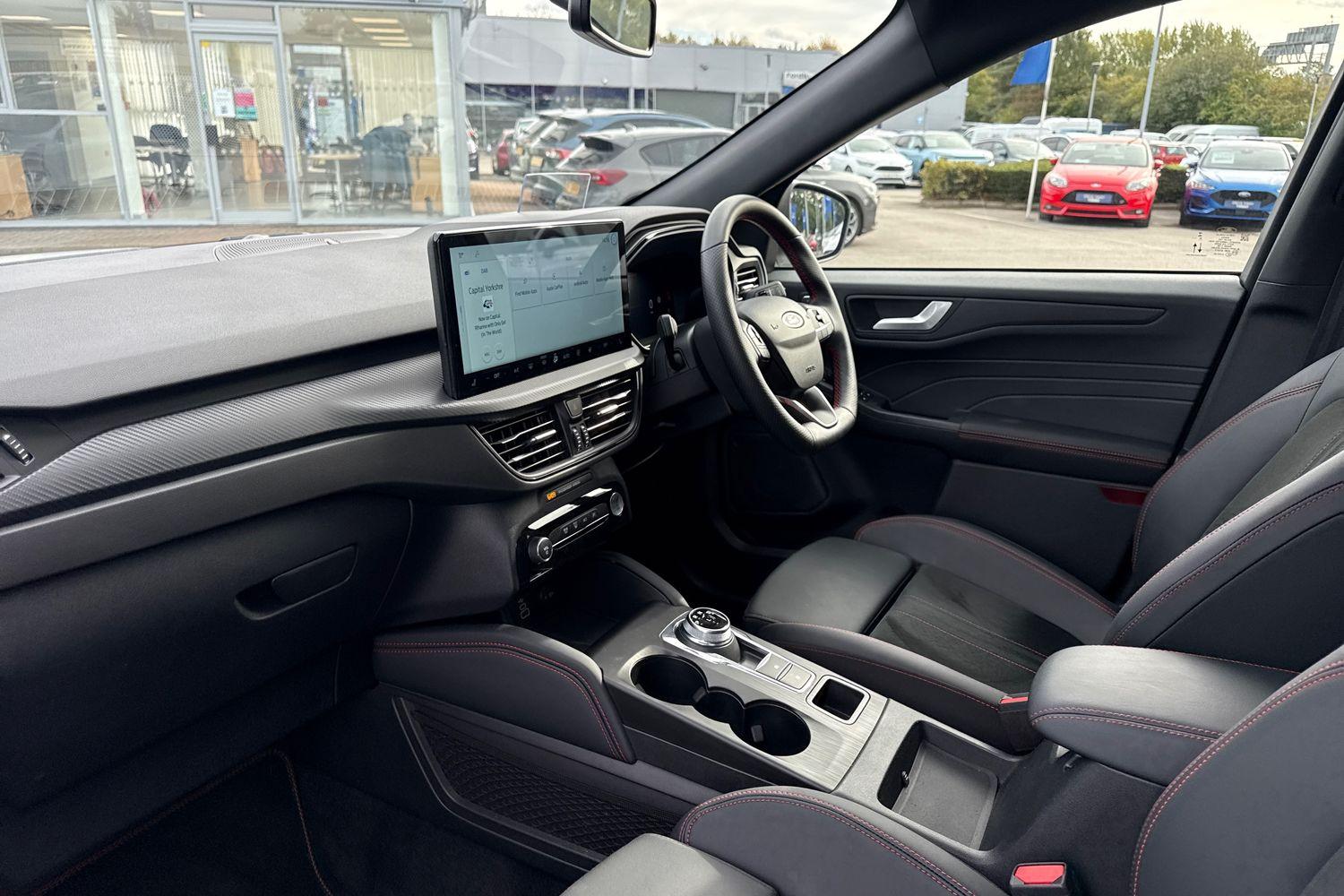 Ford KUGA Photo 17