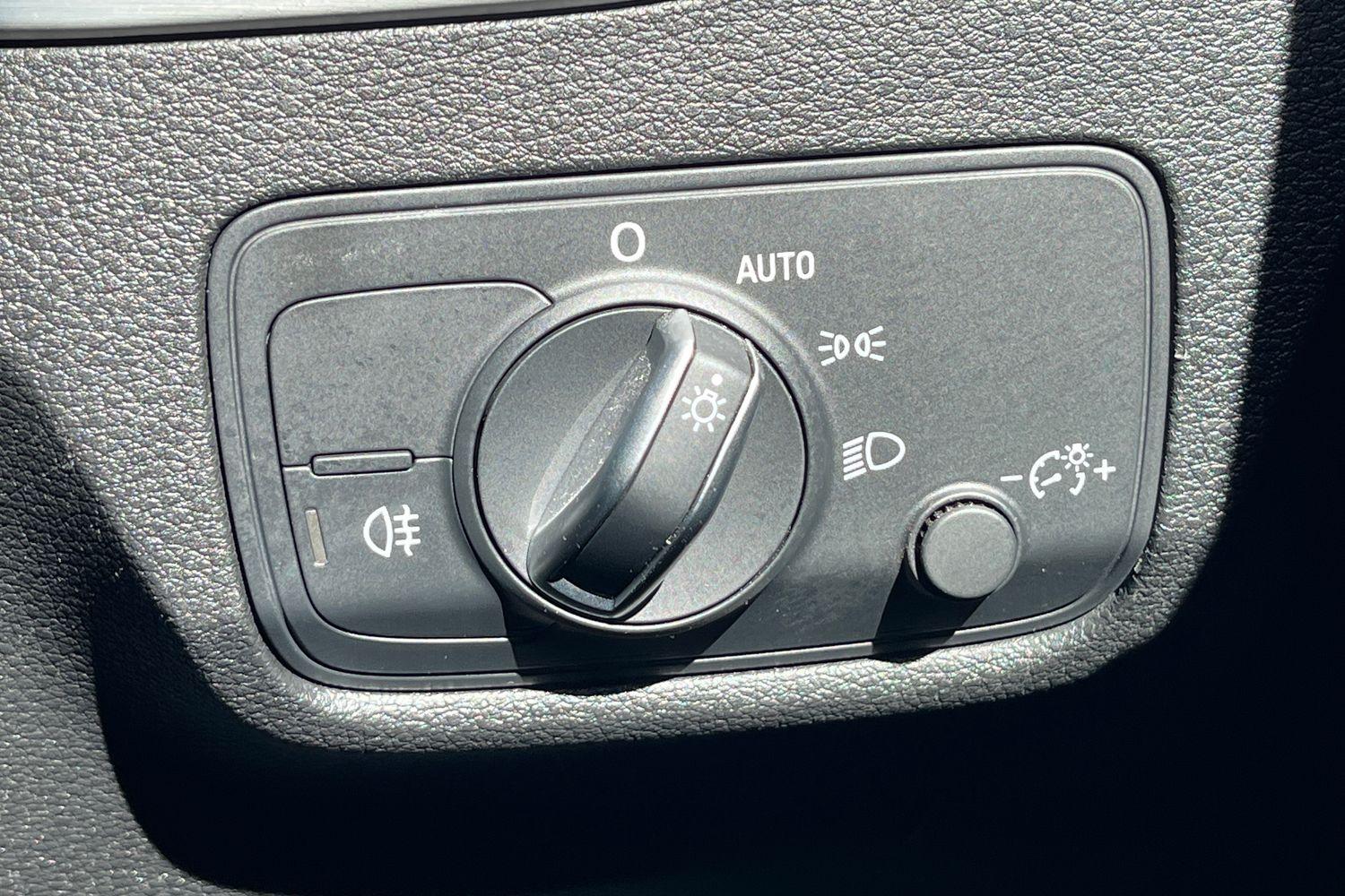 Audi Q2 Photo 35