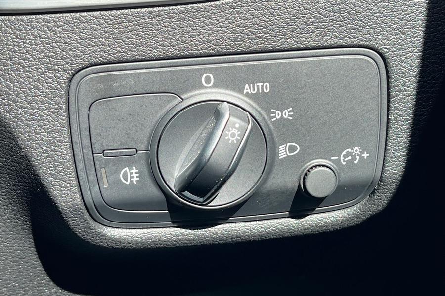 Audi Q2 Photo autoimg-d2bab03750b5199580e81e0936ab76b29ef60bd3.jpg