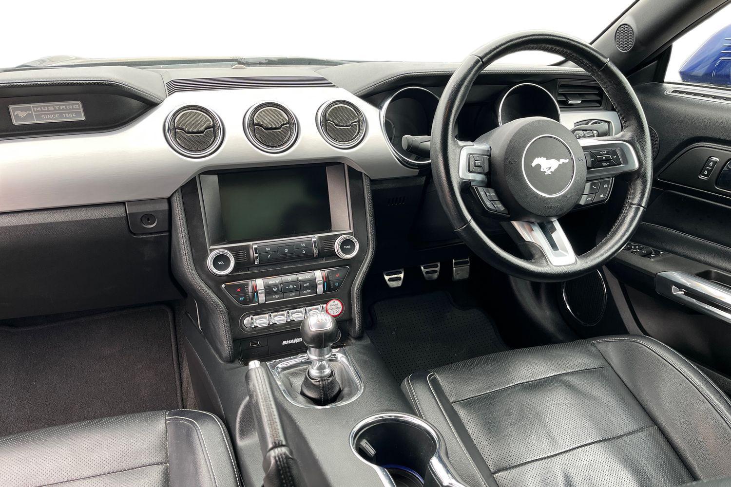 Ford MUSTANG Photo 10