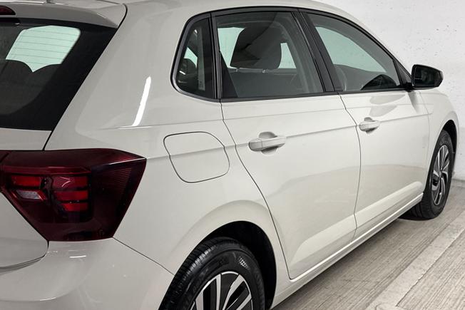VOLKSWAGEN Polo Photo 28