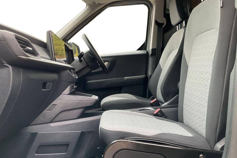 Used Ford E-TRANSIT COURIER 9