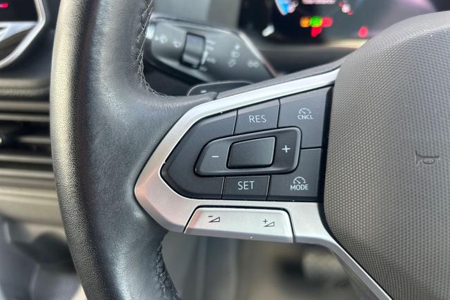 Volkswagen Crafter Photo 16
