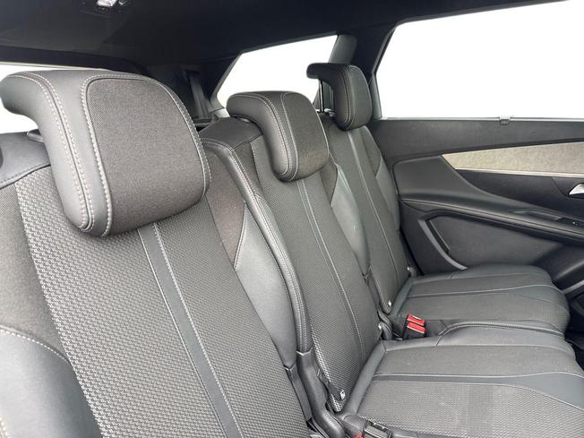 Peugeot 5008 Photo 9