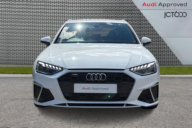 AUDI A4 Avant Photo 8