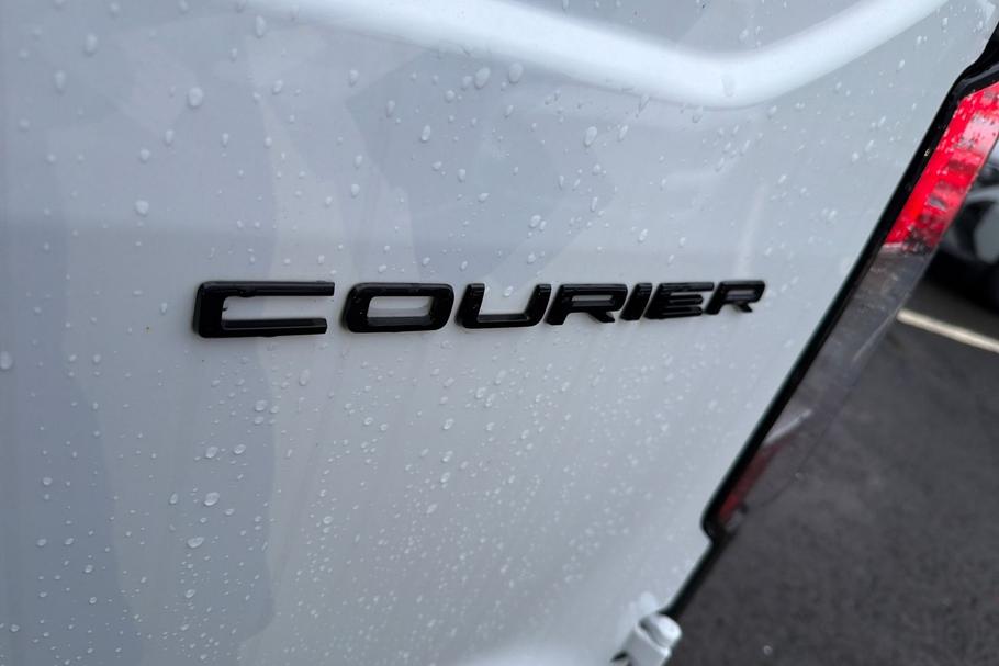 Used FORD E-TRANSIT COURIER JMZ5481 19
