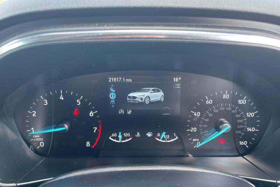 Ford FOCUS Photo autoimg-d2d4620b4dae96238dc8758b619ecc668ba03356.jpg