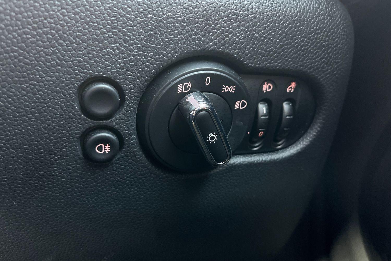 MINI Hatch Photo 33